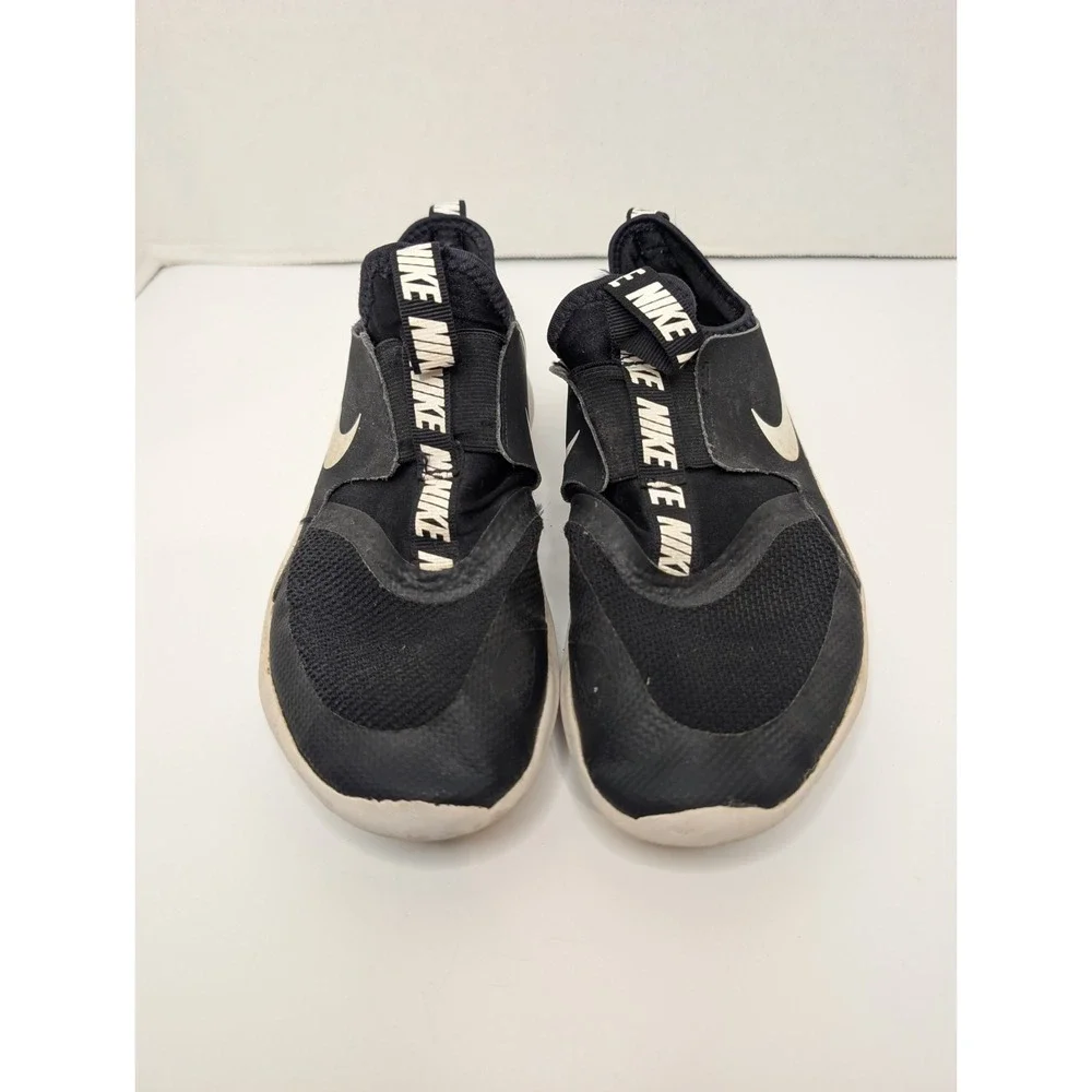 Nike Kids Flex Runner Black/White Slip-on Running‎ Shoes Size 3.5 Y